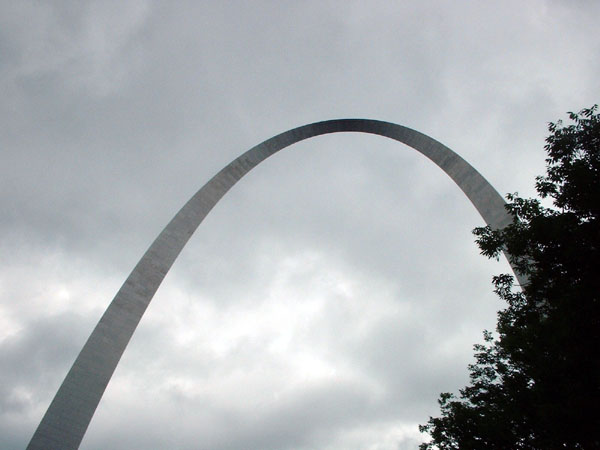 The St. Louis Arch .jpg 52.0K